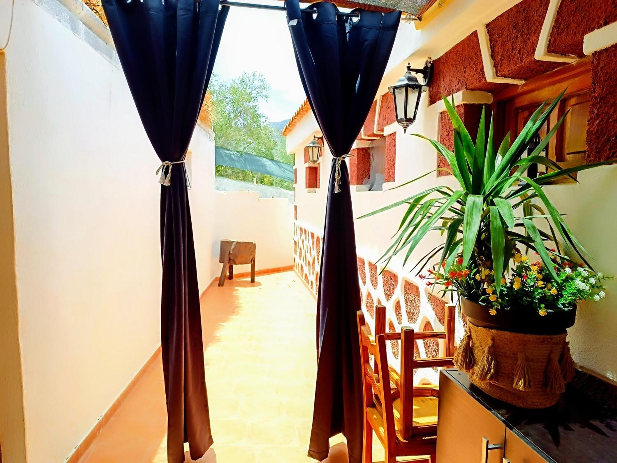 Django Villa Santa Lucia De Tirajana Exterior photo